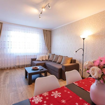 Onyx - Wonder Aparthotel Brasov Ngoại thất bức ảnh