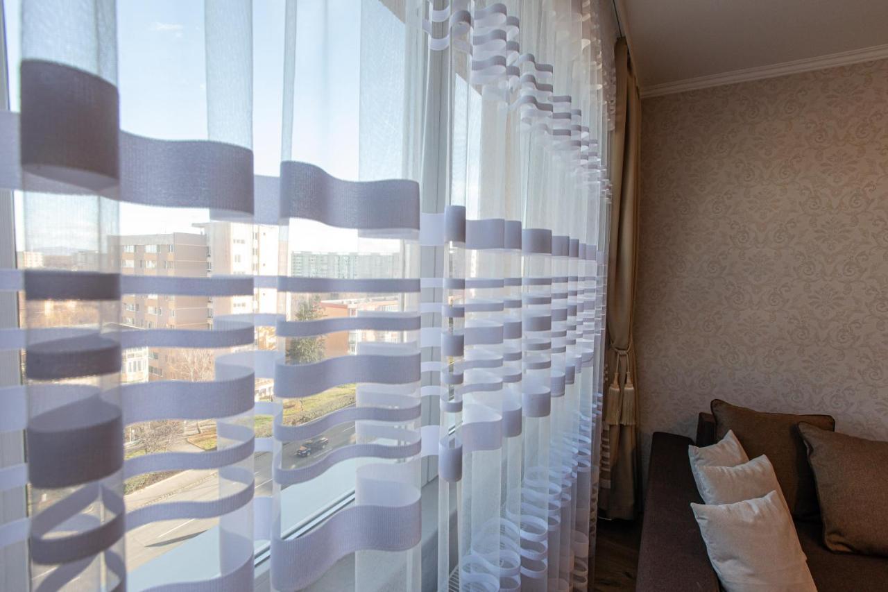 Onyx - Wonder Aparthotel Brasov Ngoại thất bức ảnh